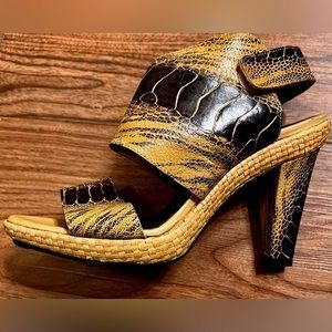 MAURI Rare Bengal Tiger Ostrich Leather Sandal, size 40 8.5/9 woven jute